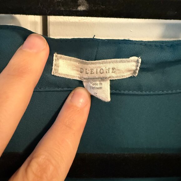 Pleione‎ blouse - Picture 2 of 4